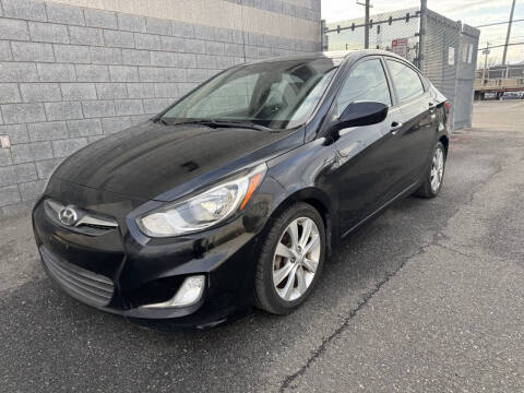 2013 Hyundai Accent GLS