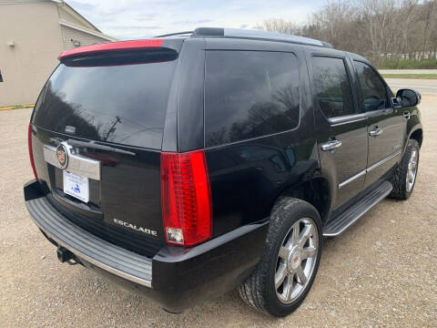 2008 Cadillac Escalade for sale at Court House Cars, LLC in Chillicothe OH