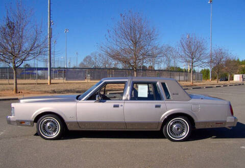1988 Lincoln Town Car Signature