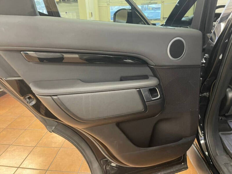 2018 Land Rover Discovery SE