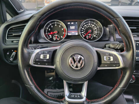 2017 Volkswagen Golf GTI SE