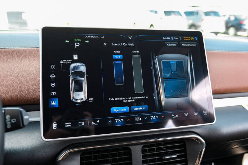 2024 VinFast VF8 Plus