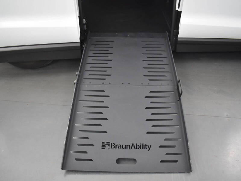 2024 Chrysler Pacifica Touring