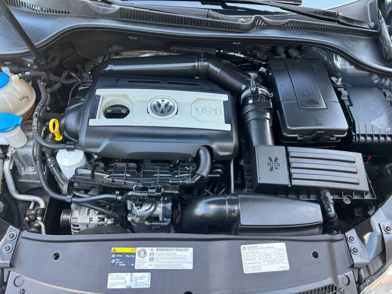 2014 Volkswagen GTI Wolfsburg Edition PZEV