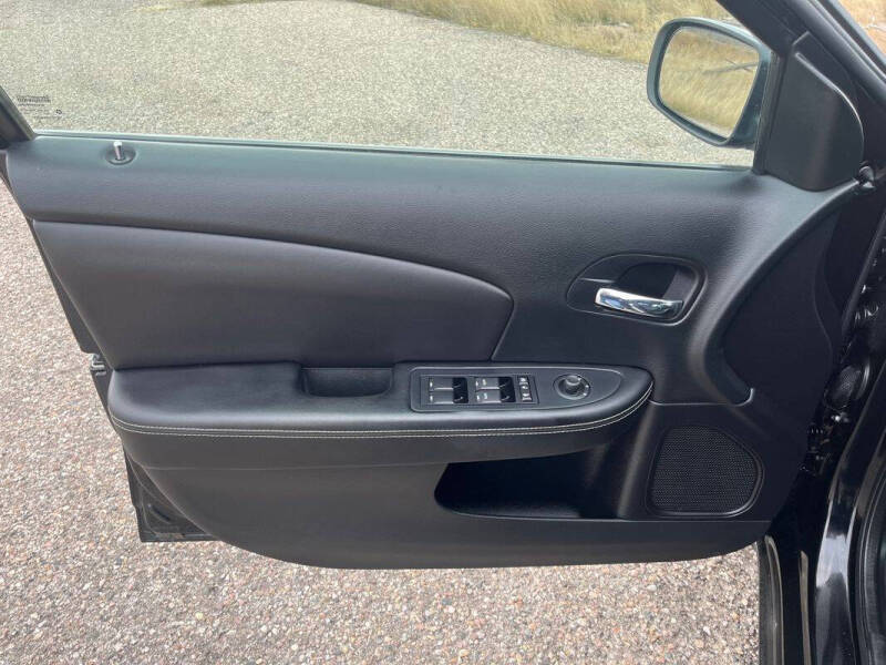 2011 Chrysler 200 Limited