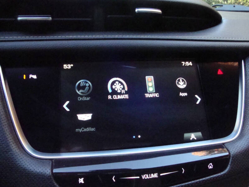 2018 Cadillac XT5 Premium Luxury