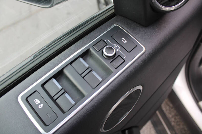 2017 Land Rover Range Rover Supercharged LWB