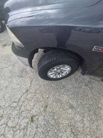2016 RAM 1500 SLT