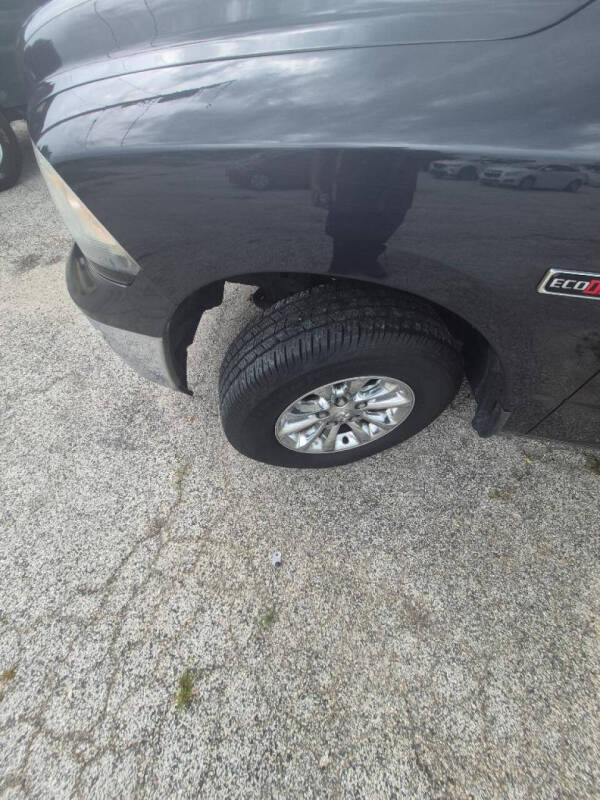 2016 RAM 1500 SLT