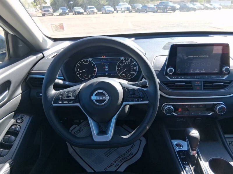 2025 Nissan Altima 2.5 SV