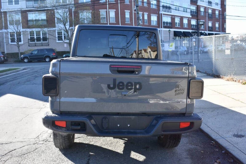 2022 Jeep Gladiator Willys