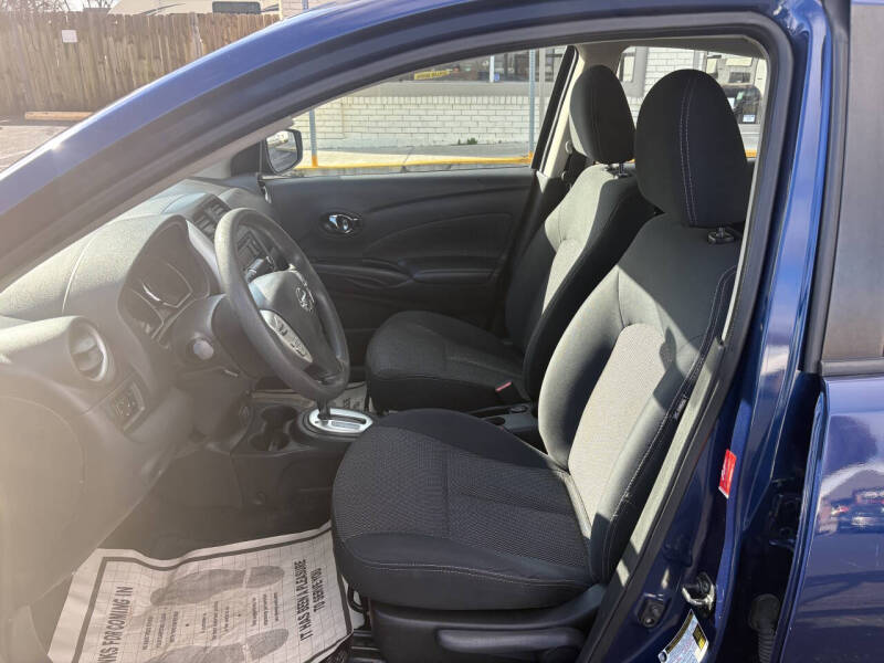 2018 Nissan Versa SV