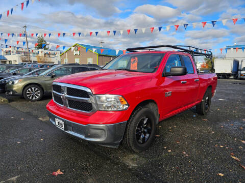 2017 RAM 1500 SLT