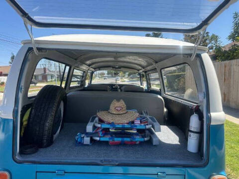 1972 Volkswagen Bus