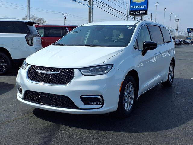 2024 Chrysler Pacifica Touring L