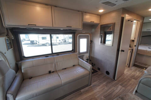 2021 Thor Motor Coach Four Winds