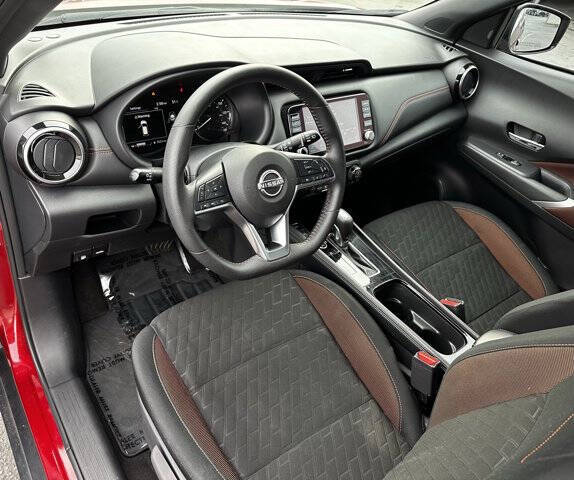 2023 Nissan Kicks SR