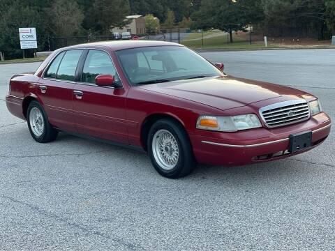 2000 Ford Crown Victoria for sale at Two Brothers Auto Sales in Loganville GA