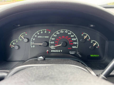 2002 Ford Explorer XLS