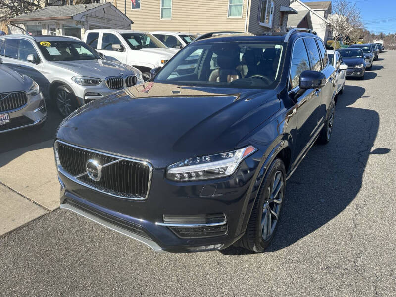 2019 Volvo XC90 T6 Momentum