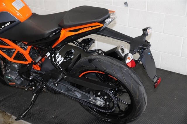 2023 KTM DUKE 390