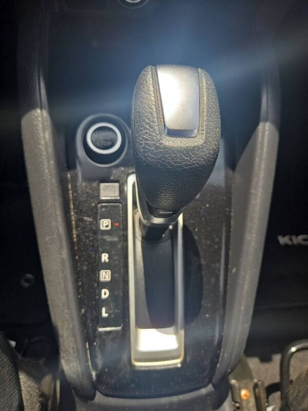 2020 Nissan Kicks S