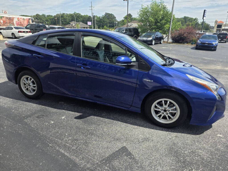 2016 Toyota Prius Two