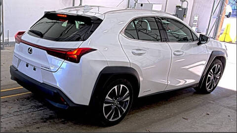 2021 Lexus UX 250h