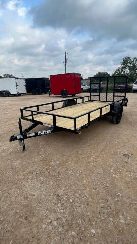 2023 TOP HAT DSA14X77-2.9N-R for sale at The Trailer Lot in Hallettsville TX