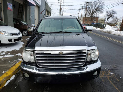 2007 Chrysler Aspen for sale at SUNSHINE AUTO SALES LLC in Paterson NJ