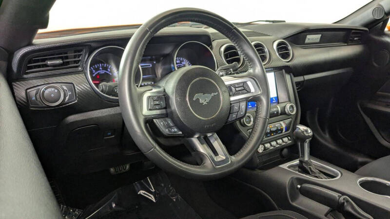 2021 Ford Mustang EcoBoost