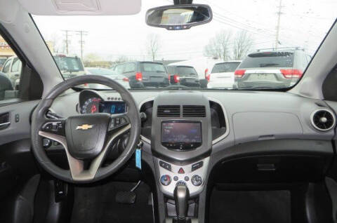 2016 Chevrolet Sonic LT Auto