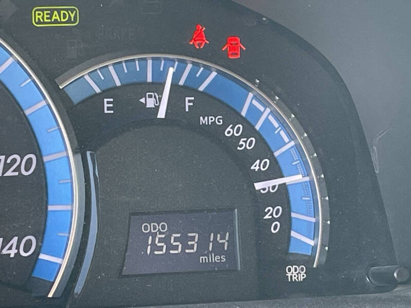 2013 Toyota Camry Hybrid LE