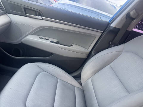 2018 Hyundai Elantra