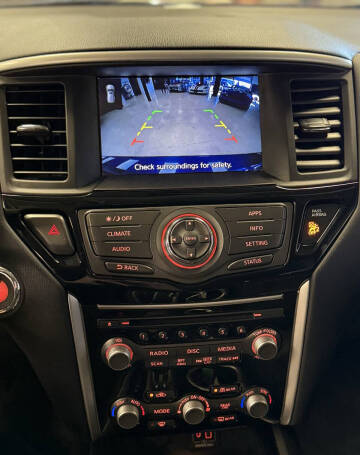 2020 Nissan Pathfinder S