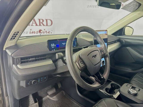 2022 Ford Mustang Mach-E Select