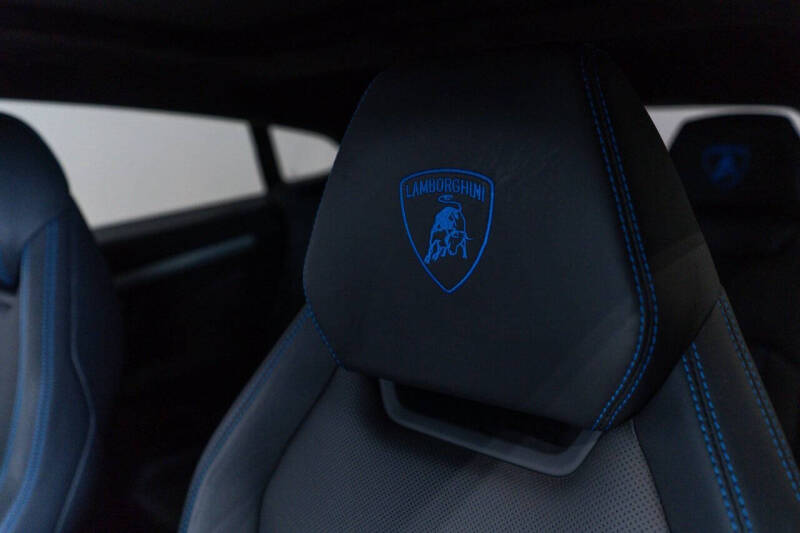 2019 Lamborghini Urus