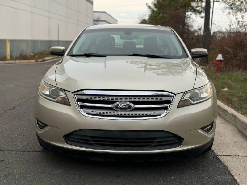 2010 Ford Taurus SEL