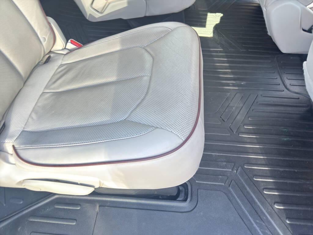 2020 Chrysler Pacifica 57