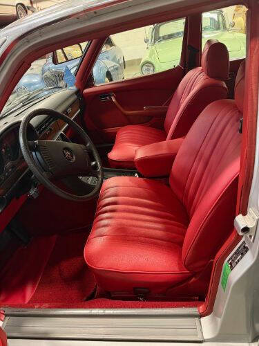 1975 Mercedes-Benz 280-Class