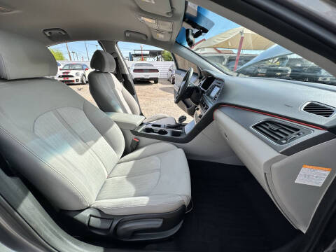 2017 Hyundai Sonata Hybrid SE