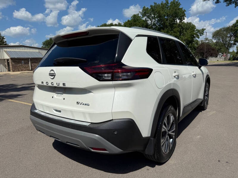 2022 Nissan Rogue SV