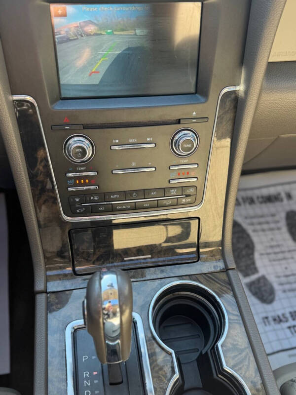 2016 Lincoln Navigator Select