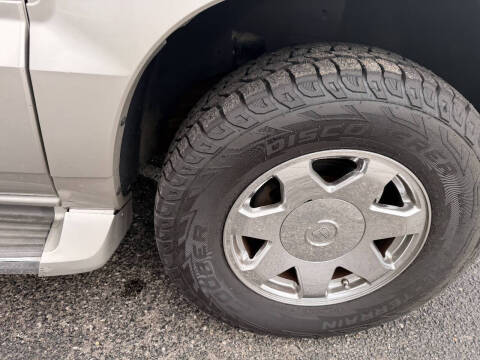 2005 Cadillac Escalade
