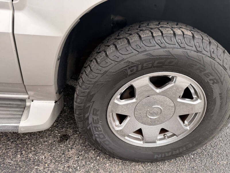 2005 Cadillac Escalade