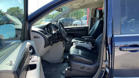 2014 Chrysler Town and Country Touring