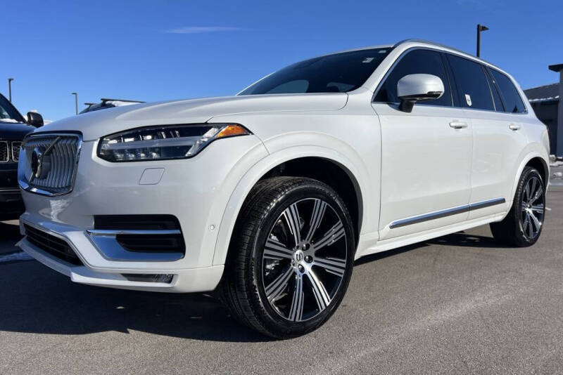 2024 Volvo XC90 B6 Plus Bright Theme 6P