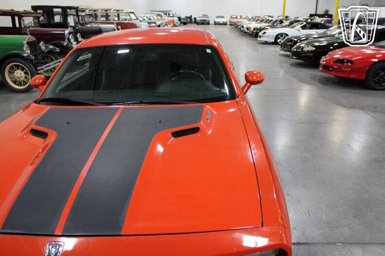 2009 Dodge Challenger SRT8