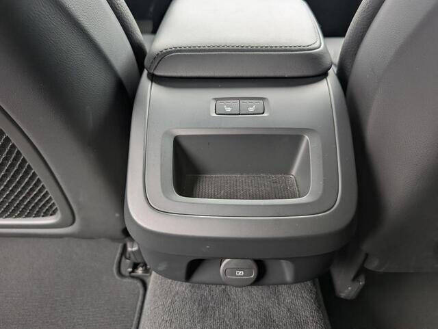 2025 Volvo V60 Cross Country B5 Plus