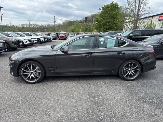 2025 Genesis G70